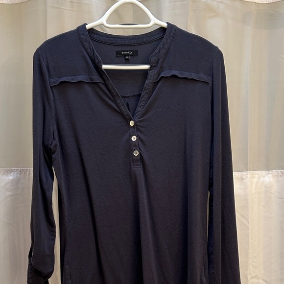 RW&Co Long Sleeve Button Detail - Picture 1 of 4